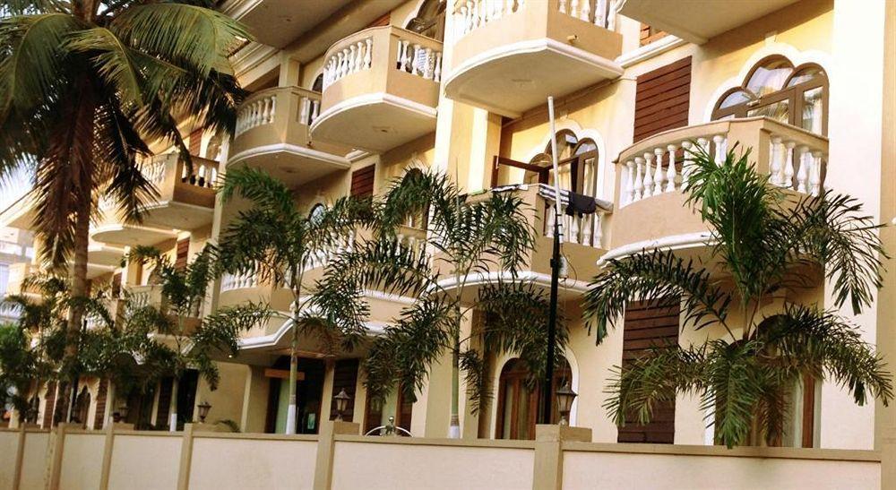 Sukhmantra Resort & Spa Candolim Exterior foto