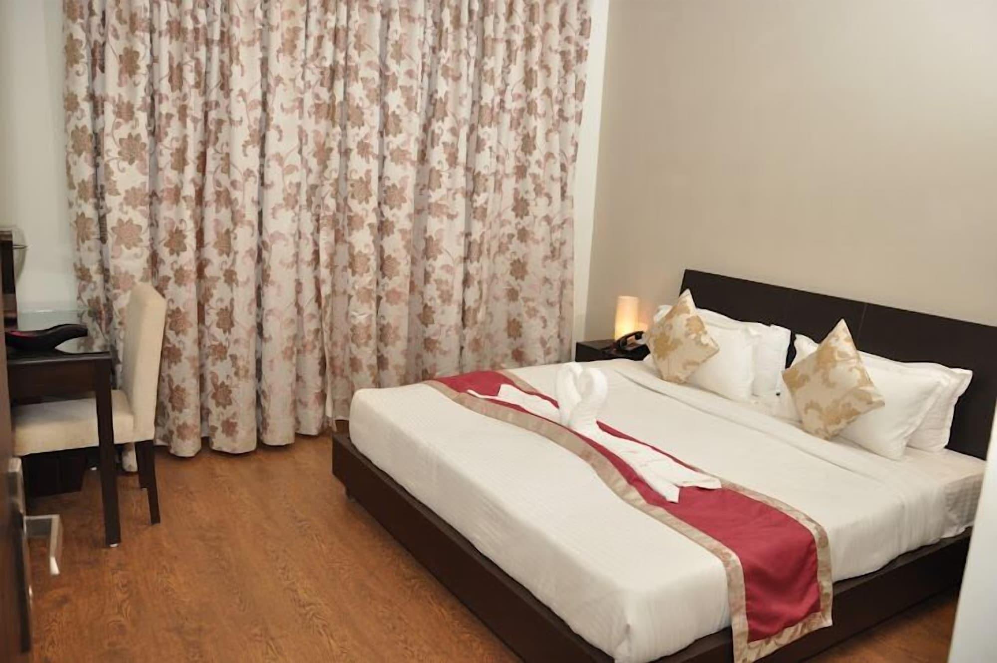Sukhmantra Resort & Spa Candolim Exterior foto